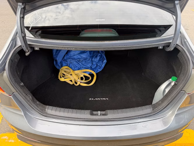 Hyundai Elantra 2017 Automático 