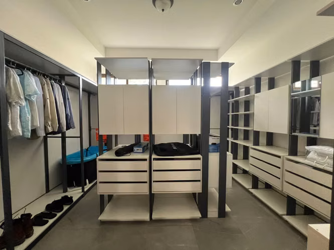 Residencia amueblada de 5 habitaciones con piscina en Lomas de Santa Lucía | Santo Domingo  - Imagen 15