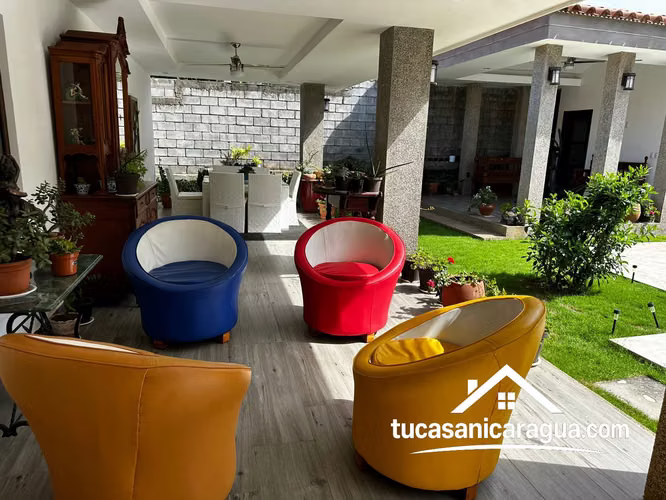 SE RENTA CASA DE 6 HABITACIONES EN LOMAS DE SANTA LUCÍA – SANTO DOMINGO, MANAGUA - Imagen 3