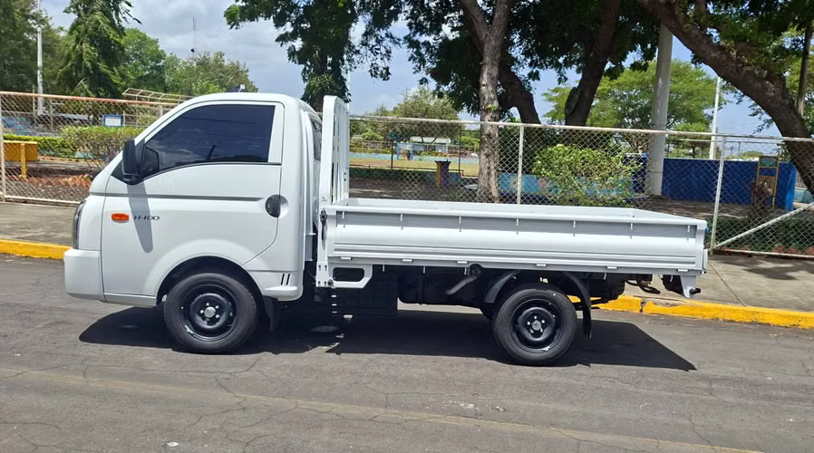 HYUNDAI H100 