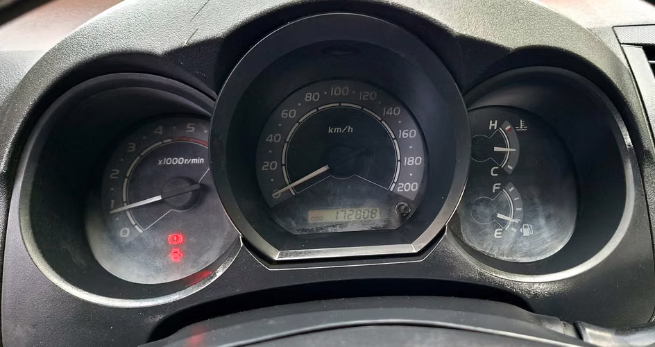 TOYOTA HILUX CABINA SENCILLA 4X2 - Imagen 7