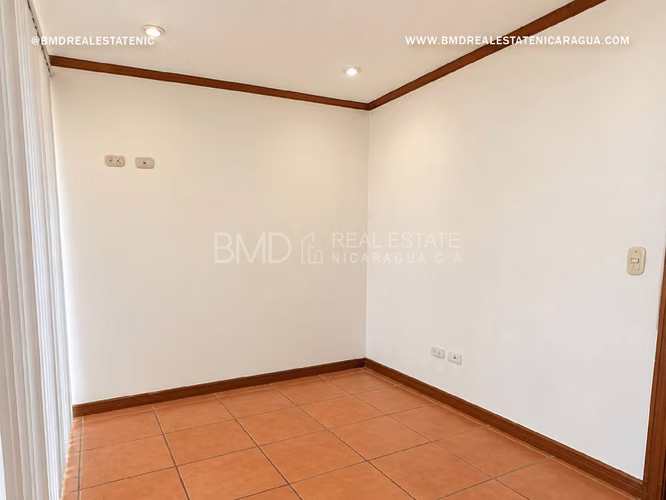 Módulo comercial en alquiler en Ofiplaza El Retiro, con 65 m² para oficinas, consultorios medicos 0511 - Imagen 8