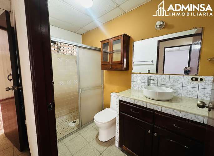  Casa en Venta – Colonial Los Robles  (PRECIO U$150,000)