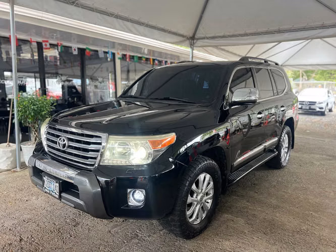 TOYOTA LAND CRUISER VX V8 AÑO 2014 - Imagen 2