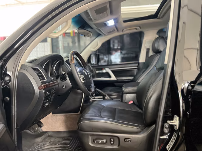 TOYOTA LAND CRUISER VX V8 AÑO 2014 - Imagen 5