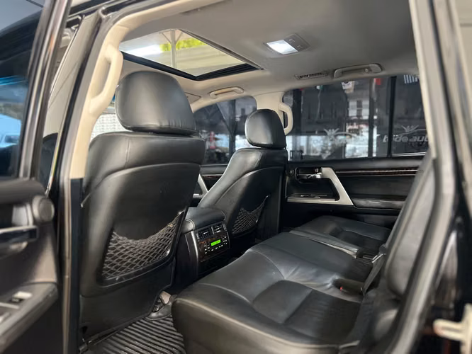 TOYOTA LAND CRUISER VX V8 AÑO 2014 - Imagen 6