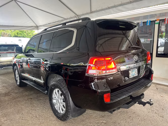 TOYOTA LAND CRUISER VX V8 AÑO 2014 - Imagen 3