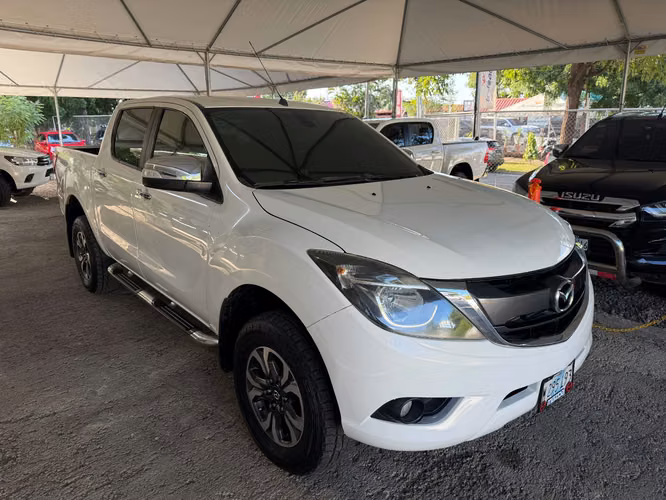 MAZDA BT50 AÑO 2017