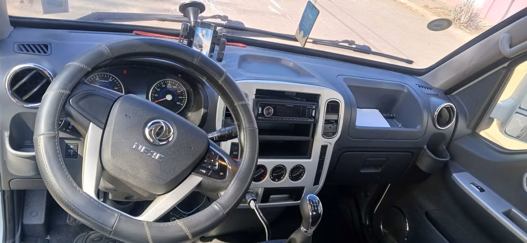 Dongfeng Captain T5 2023 - Como Nuevo (Solo 16,440 KM) - Único Dueño