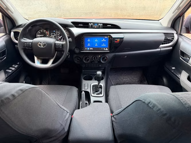 HILUX SR AUTOMATICA - 2027 NUEVA..