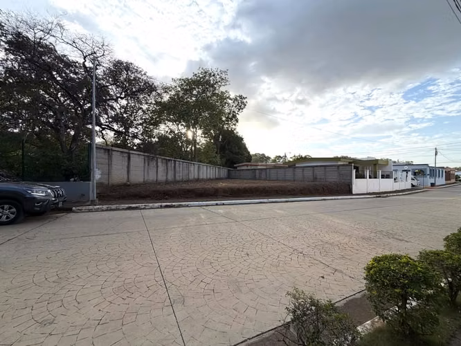  TERRENO EN VENTA | RESIDENCIAL MONTECLARA - Imagen 8