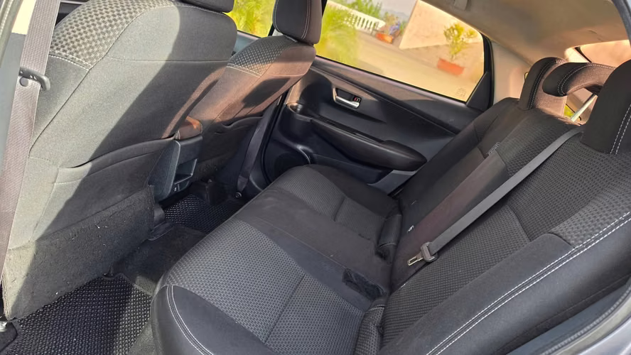 PRECIOSO YARIS E 2024 - Imagen 6