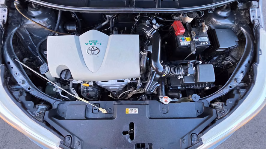 HERMOSO TOYOTA YARIS E 2019 - Imagen 9