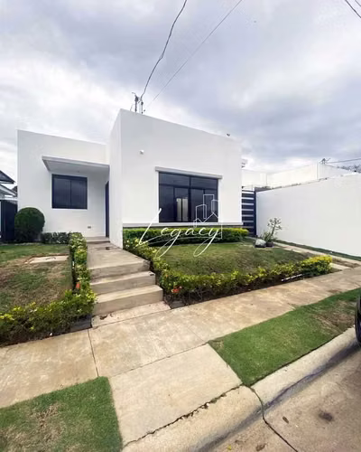 LD-Se Renta Casa en Condominio de Carretera a Masaya! - Imagen 1