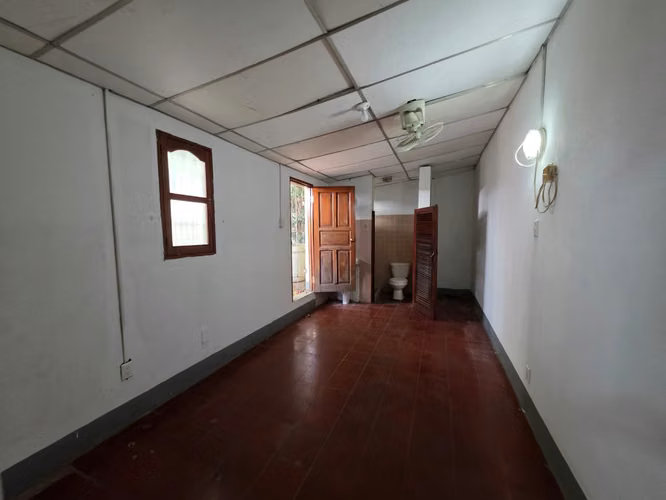 CASA CON POTENCIAL COMERCIAL EN VENTA | ALTAMIRA - Imagen 2