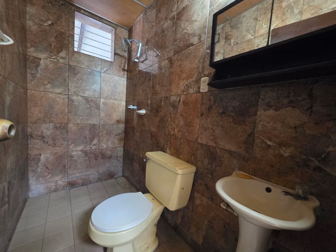 CASA CON POTENCIAL COMERCIAL EN VENTA | ALTAMIRA - Imagen 7