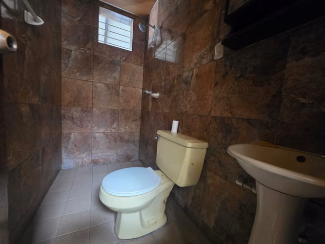 CASA CON POTENCIAL COMERCIAL EN VENTA | ALTAMIRA - Imagen 4