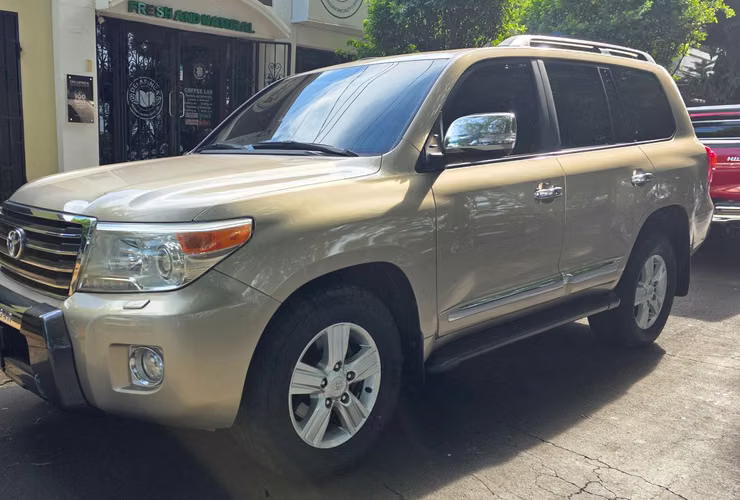 Toyota land cruiser único dueño bien cuidada  - Imagen 2
