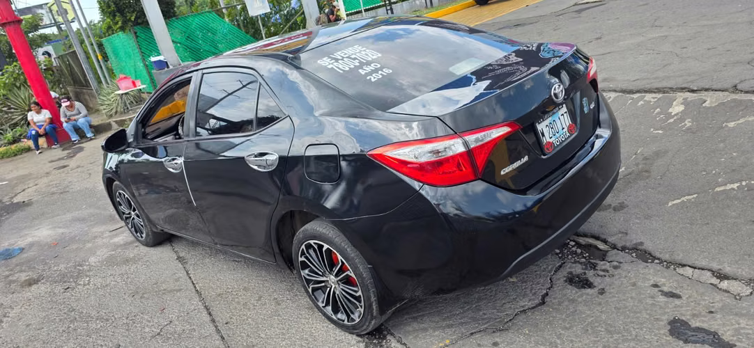 Vendo o cambio lindo corolla 2016 automático nacional 