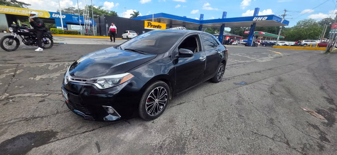 Vendo o cambio lindo corolla 2016 automático nacional 