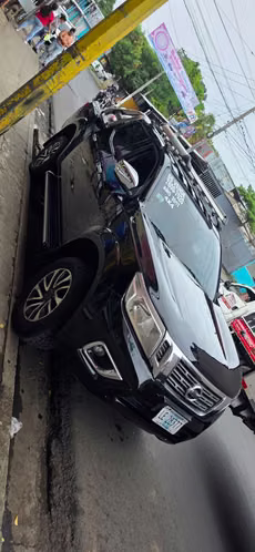 Vendo o cambio linda nissan 2017 - Imagen 4