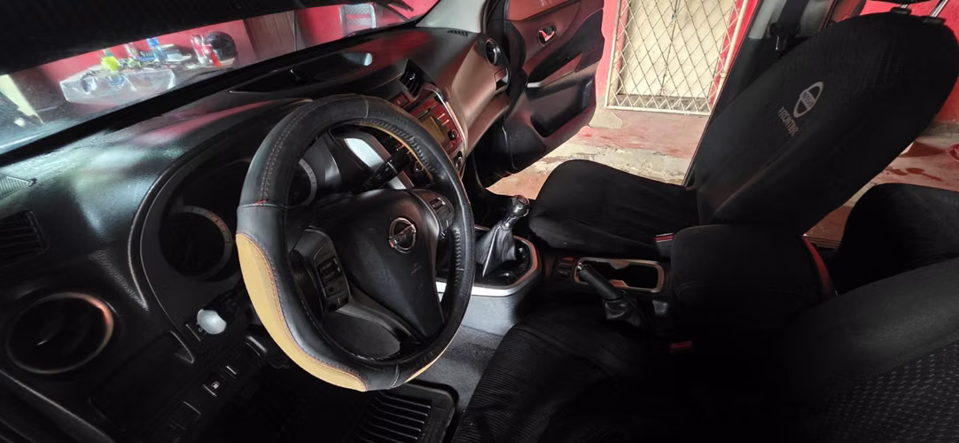 Vendo o cambio linda nissan 2017 - Imagen 17