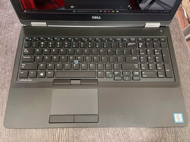 Laptop Dell Latitude – con Autocad Optimizada para Ingeniería y Diseño  - Imagen 2