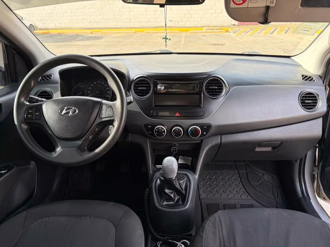 Hyundai grand i10 sedan 2018 