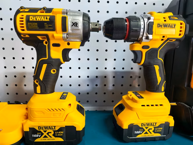 Combo de taladro más pistola de impacto DeWalt