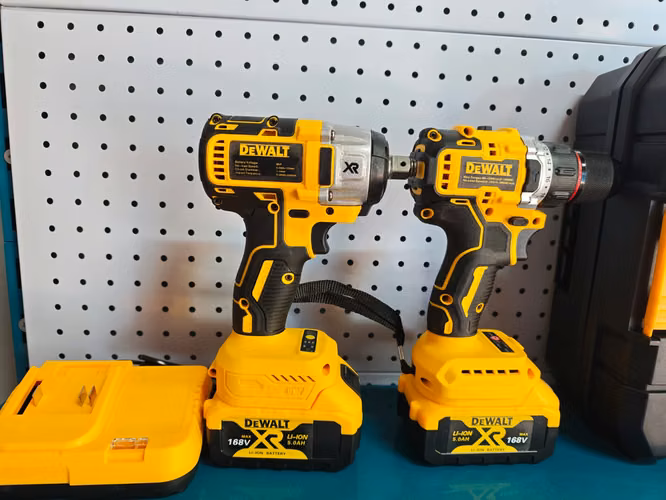 Combo de taladro más pistola de impacto DeWalt