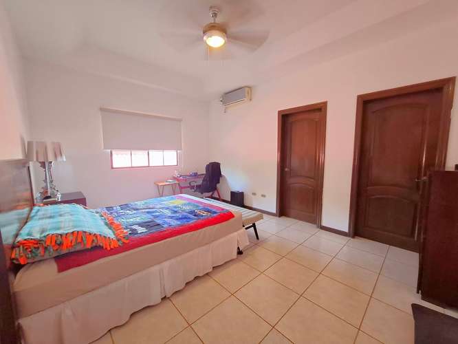 KW - Venta, casa en Altos de Santo Domingo