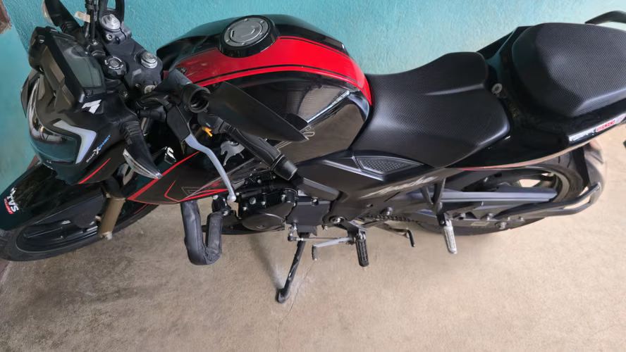 Moto tvs apache 200cc 
