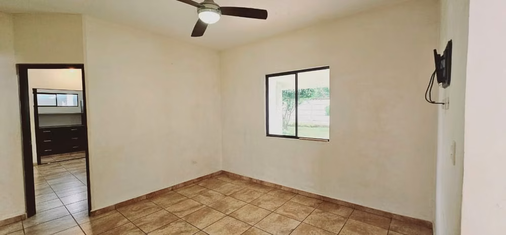 ¡Hermosa Casa en Renta en Residencial Villa El Rosario! - Imagen 9