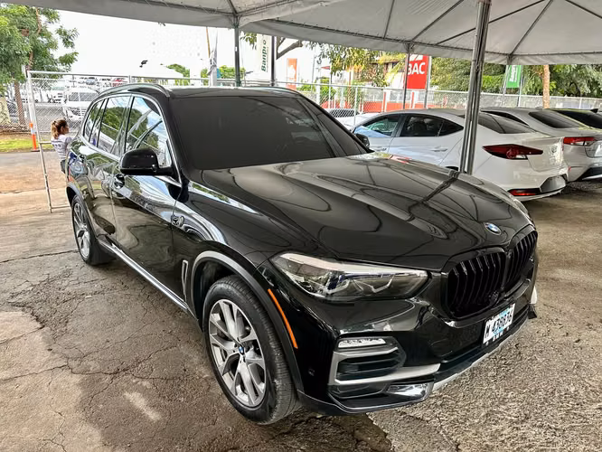 BMW X5 AÑO 2022