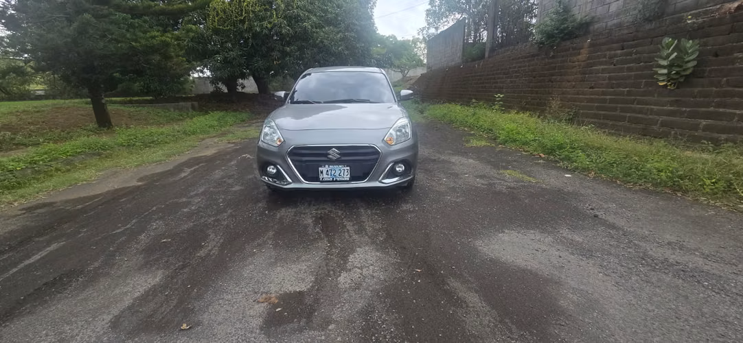 Renta de Vehiculo Sedan
