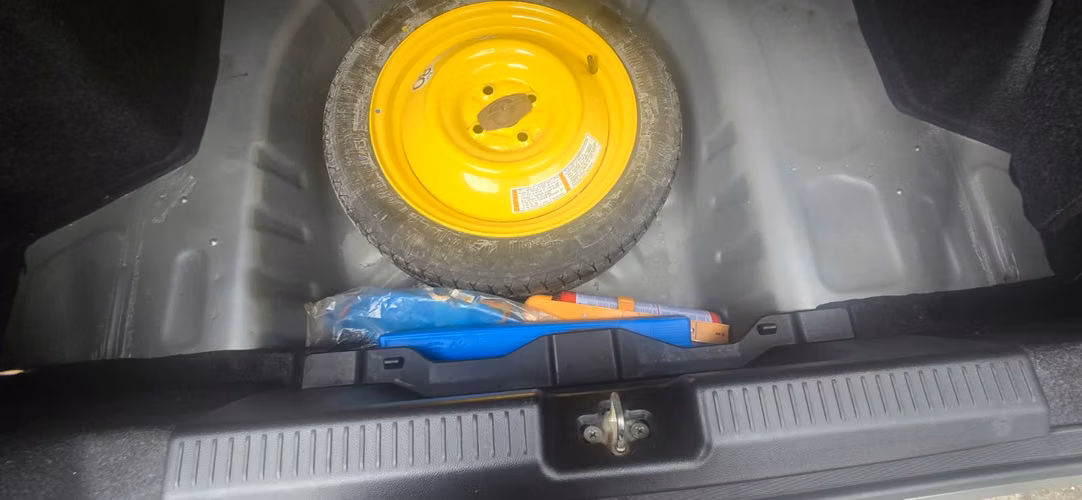 Renta de Vehiculo Sedan