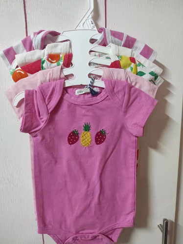 Combo de ropa, burbuja mosquitero y chineador para bebé - niña