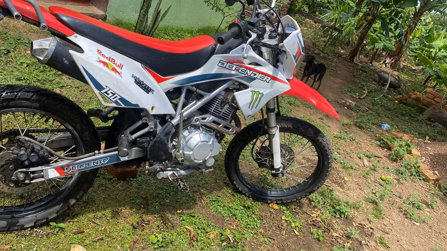 Moto serpento, Defender 150