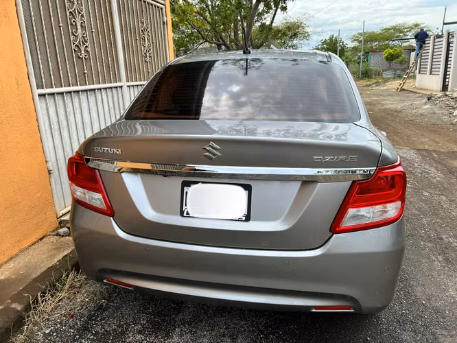  Suzuki Dzire 2023 versión full
