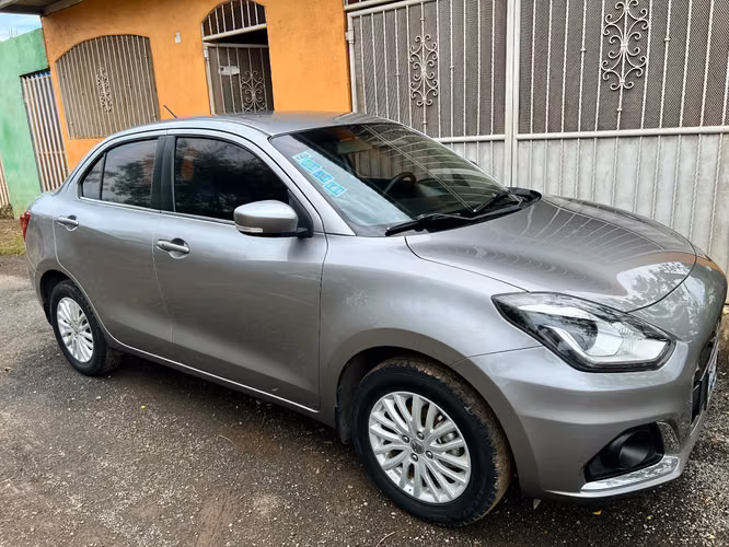  Suzuki Dzire 2023 versión full