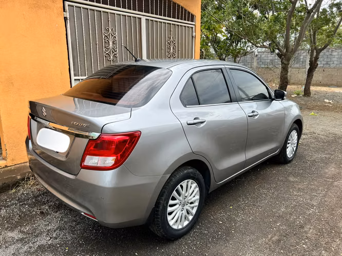  Suzuki Dzire 2023 versión full