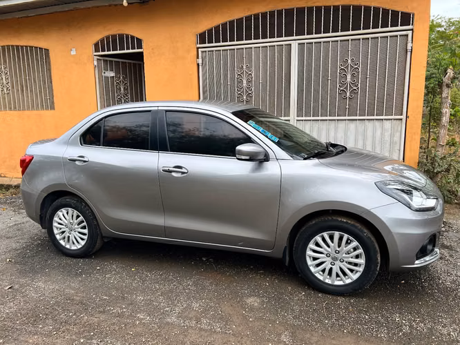  Suzuki Dzire 2023 versión full