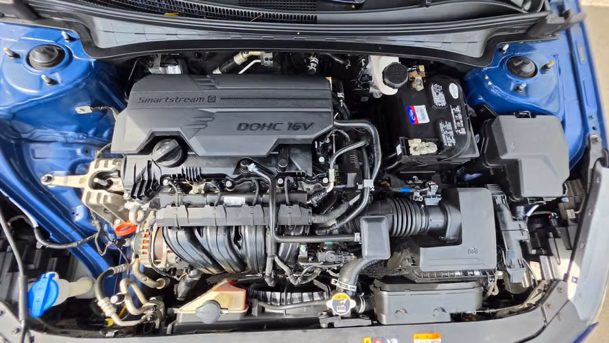 PRECIOSO HYUNDAI ELANTRA 2022 - Imagen 8