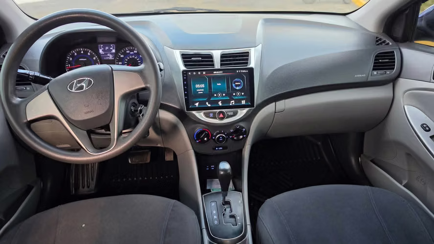 INIGUALABLE HYUNDAI ACCENT 2017 - Imagen 10