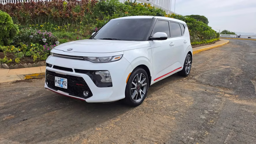 PRECIOSO KIA SOUL GT 2020
