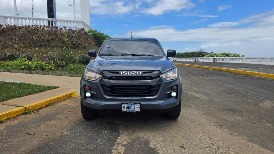 PRECIOSA ISUZU D-MAX 2024