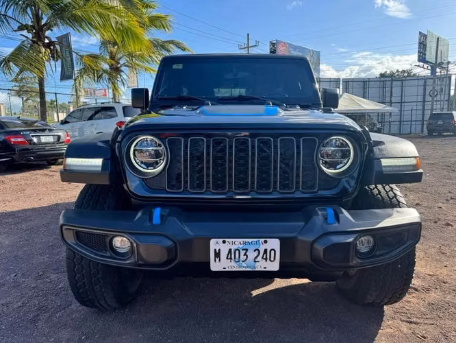 Jeep Wrangler Rubicon 4xe híbrido Año 2022 Con 375 HP 