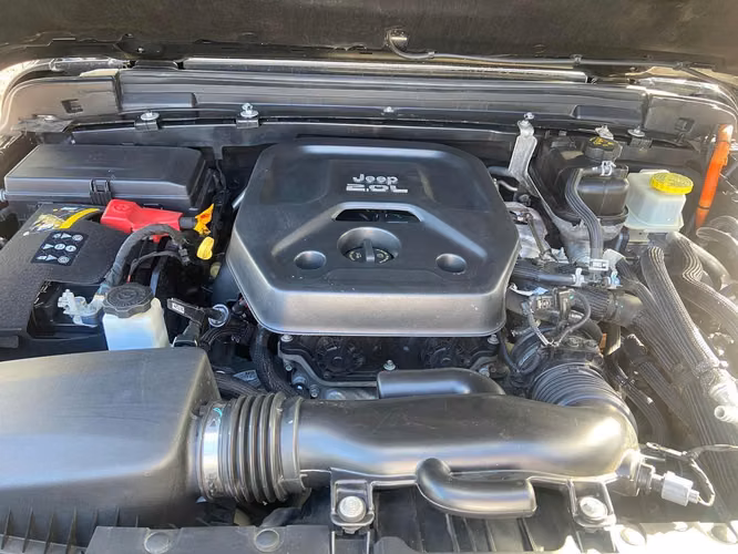 Jeep Wrangler Rubicon 4xe híbrido Año 2022 Con 375 HP  - Imagen 15