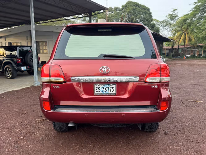 Land Cruiser Vx Año 2010  - Imagen 4