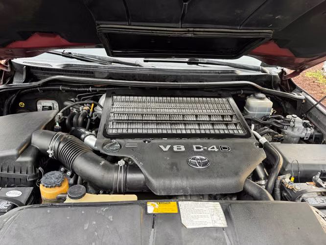 Land Cruiser Vx Año 2010  - Imagen 12